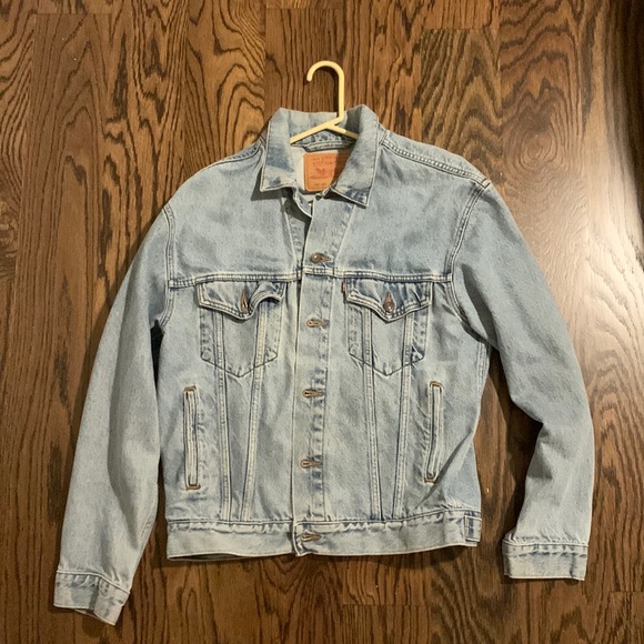 Levi’s Jean Jacket Medium